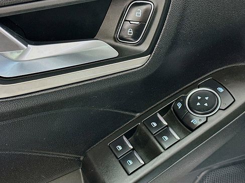 Used 2021 Ford Escape SE w/ Convenience Package image 17