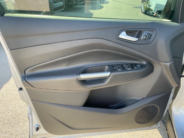 Used 2016 Ford Escape Titanium AWD/4WD image 10
