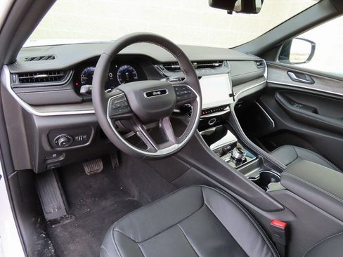 New 2026 Jeep Grand Cherokee Limited image 19