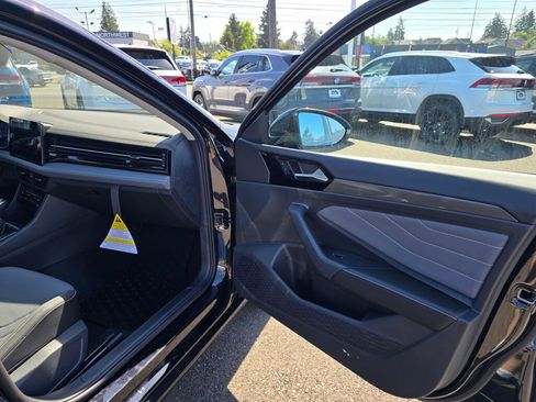 New 2026 Volkswagen Jetta SEL FWD image 38