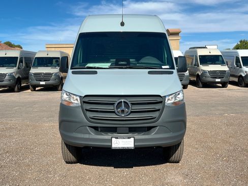 New 2025 Mercedes-Benz Sprinter 2500 image 8