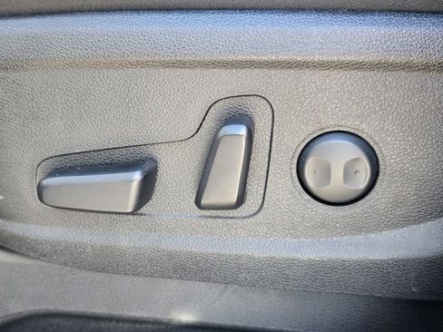 Used 2025 Kia Telluride S image 26