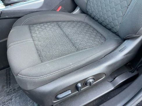 Used 2022 Chevrolet Blazer LT image 17