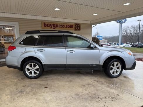 Used 2013 Subaru Outback 2.5i Premium w/ Popular Pkg 1B image 1
