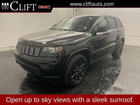 Used 2020 Jeep Grand Cherokee Altitude AWD/4WD image 1