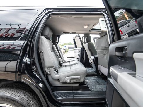 Used 2018 Toyota Sequoia SR5 RWD image 30