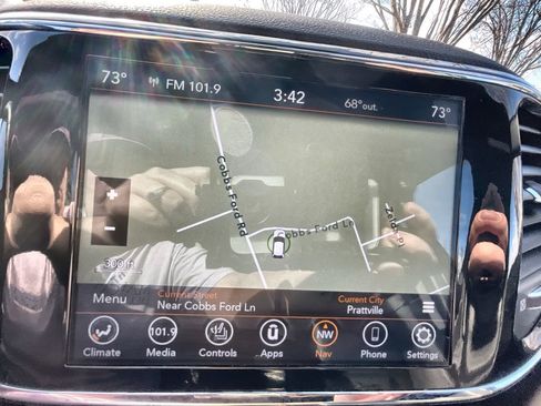 Used 2022 Jeep Grand Cherokee Limited w/ Trailer Tow Group IV image 14