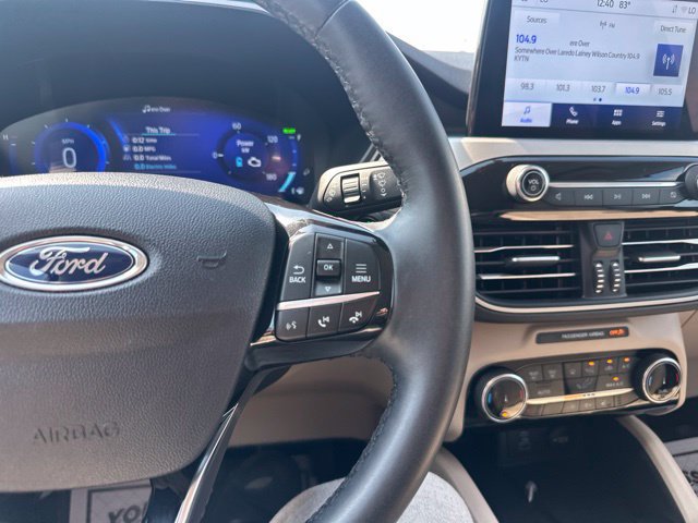Used 2022 Ford Escape SEL w/ Technology Package AWD/4WD image 45