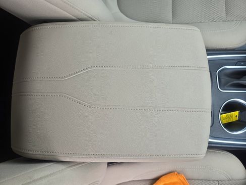 Used 2024 Chevrolet Traverse LS w/ Safety Package image 21