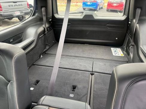 Certified 2022 Jeep Grand Wagoneer Series II AWD/4WD image 45