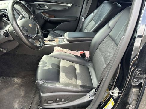 Used 2015 Chevrolet Impala LT FWD image 17