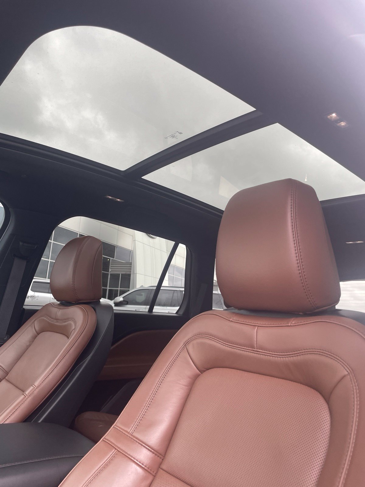 Used 2024 Lincoln Aviator Reserve w/ Equipment Group 201A RWD image 11
