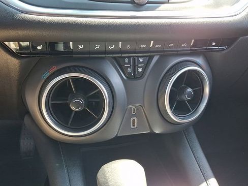 Certified 2022 Chevrolet Blazer LT AWD/4WD image 16