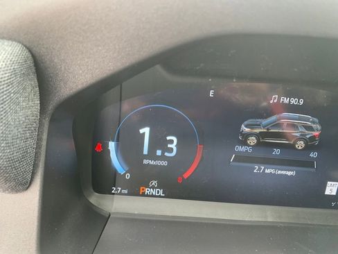 New 2025 Ford Explorer Active image 18