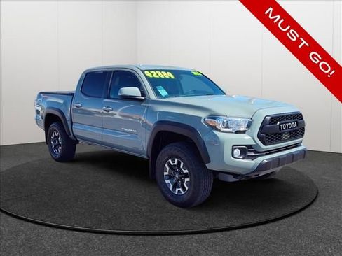 Used 2023 Toyota Tacoma TRD Off-Road AWD/4WD image 5