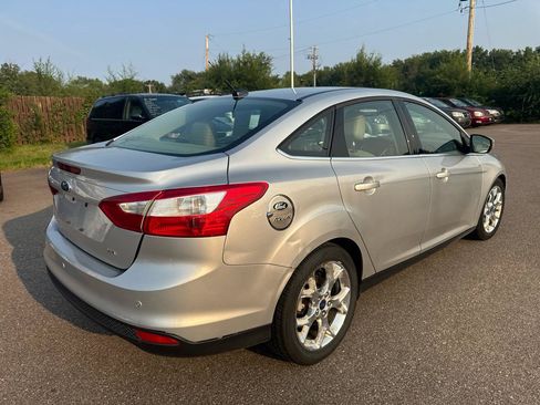 Used 2012 Ford Focus SEL FWD image 5