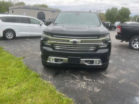 Used 2019 Chevrolet Silverado 1500 High Country w/ Technology Package AWD/4WD image 22