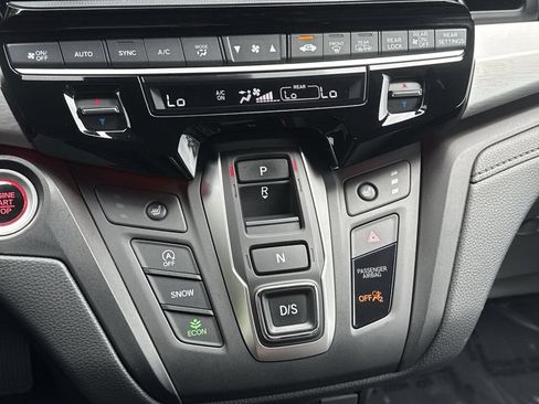 Used 2025 Honda Odyssey Sport-L image 22