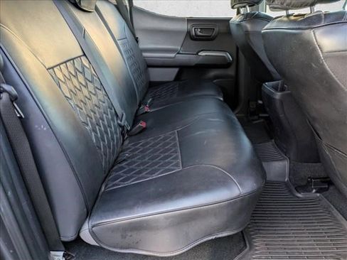 Used 2019 Toyota Tacoma SR5 image 18