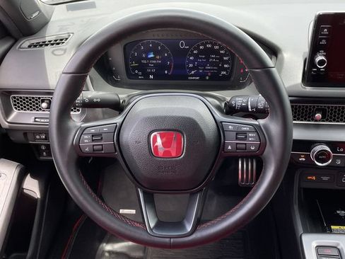 Used 2023 Honda Civic Type R image 12