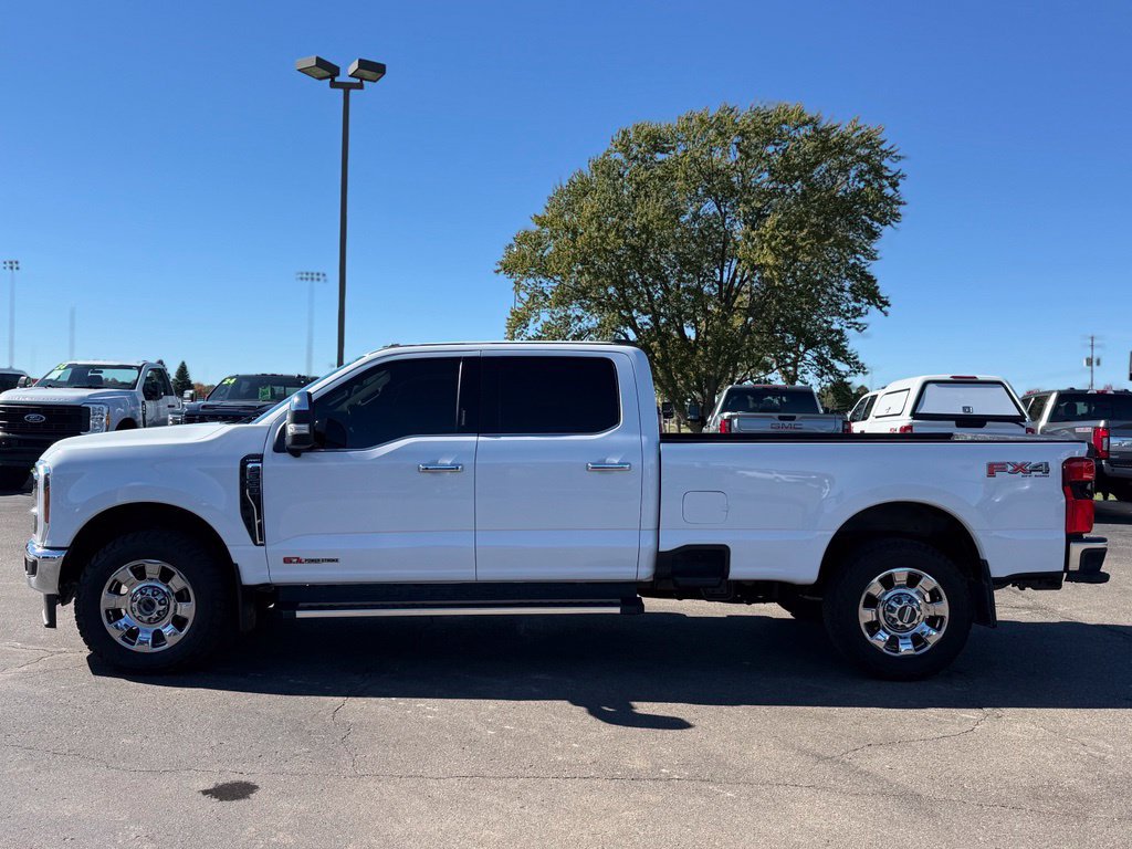 Used 2024 Ford F350 Lariat w/ Chrome Package AWD/4WD image 38