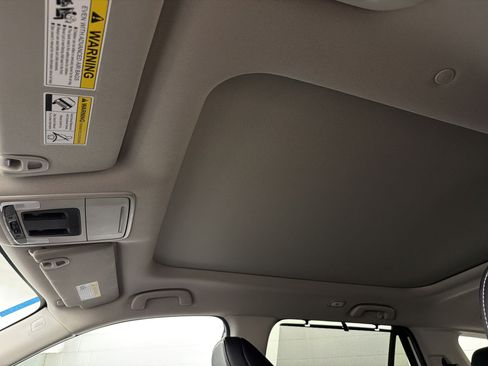 Certified 2025 Honda Pilot Touring image 16