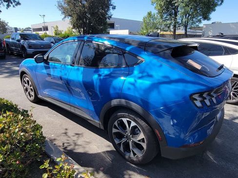 Used 2025 Ford Mustang Mach-E Select AWD/4WD image 5