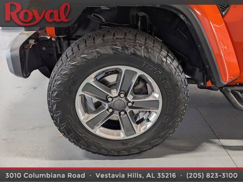 Used 2019 Jeep Wrangler Unlimited Sahara image 26