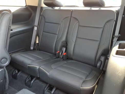 Used 2018 GMC Acadia Denali FWD image 19
