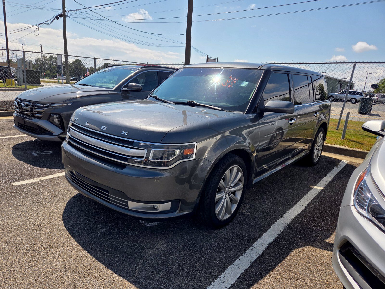 Used 2019 Ford Flex Limited FWD image 3