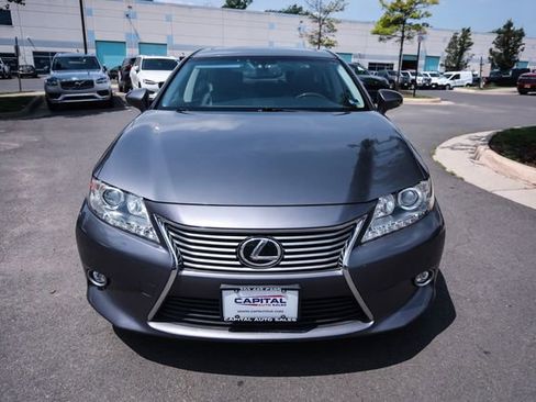 Used 2015 Lexus ES 350 w/ Luxury Package FWD image 6
