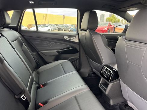 Used 2023 Volkswagen ID.4 S image 36