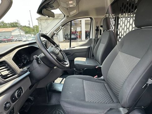 Used 2025 Ford Transit 250 Low Roof w/ Exterior Upgrade Package RWD image 3