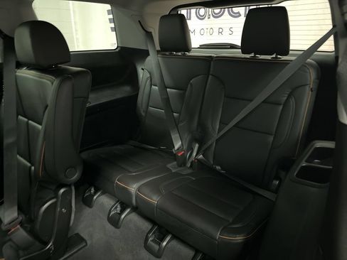 Used 2023 GMC Acadia AT4 w/ Preferred Package AWD/4WD image 36