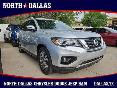 Used 2020 Nissan Pathfinder SV