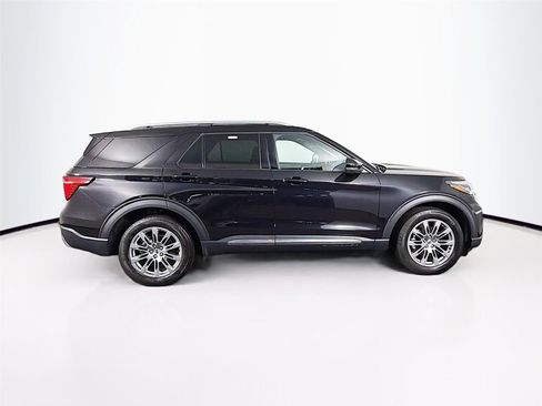 Used 2025 Ford Explorer Platinum AWD/4WD image 12
