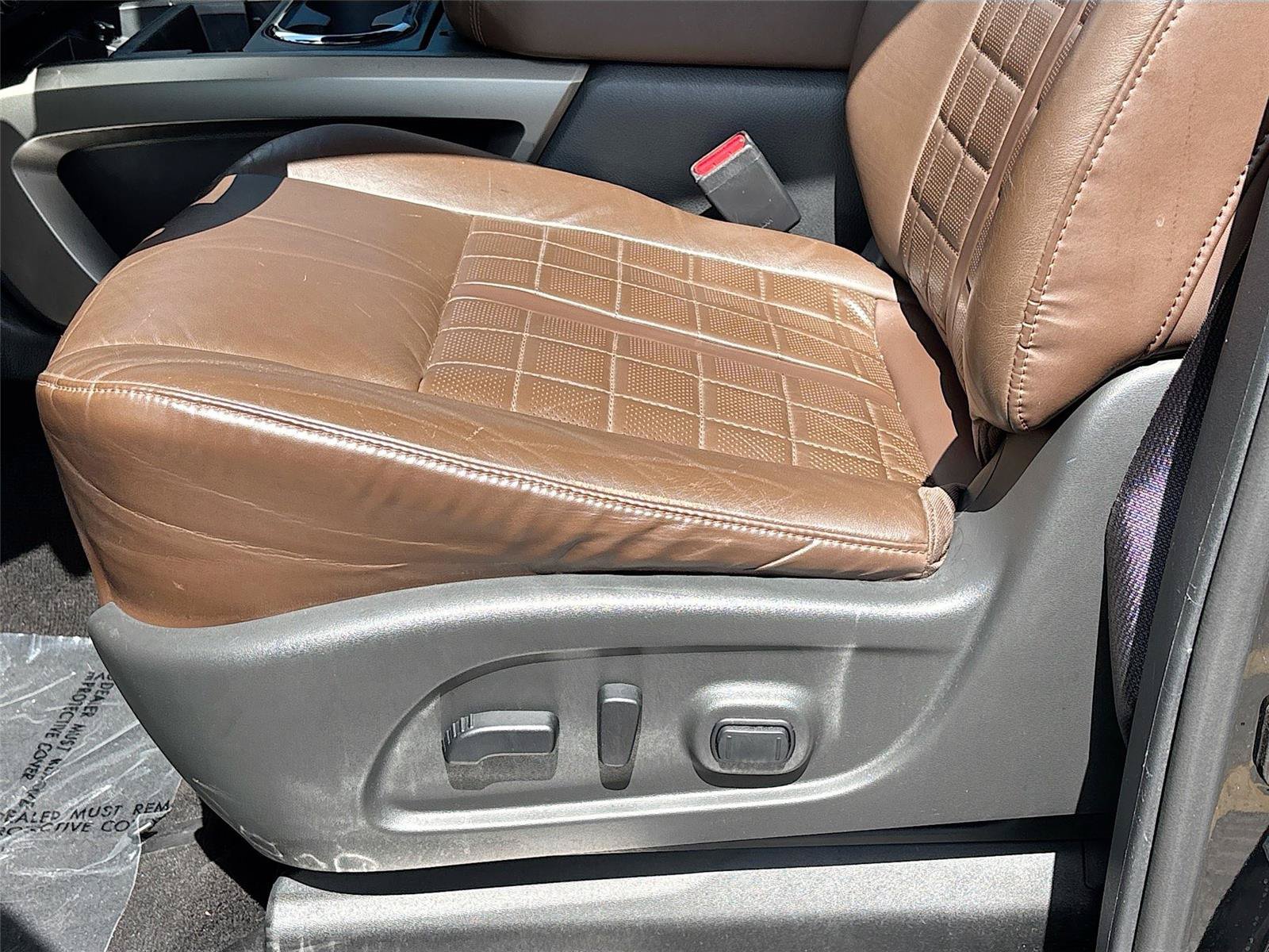 Used 2020 Nissan Titan Platinum Reserve w/ Moonroof Package AWD/4WD image 20