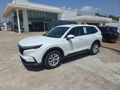 Used 2023 Honda CR-V LX image 1