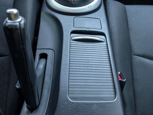 Used 2006 Nissan 350Z Enthusiast w/ (N93) Cargo Convenience Pkg image 27