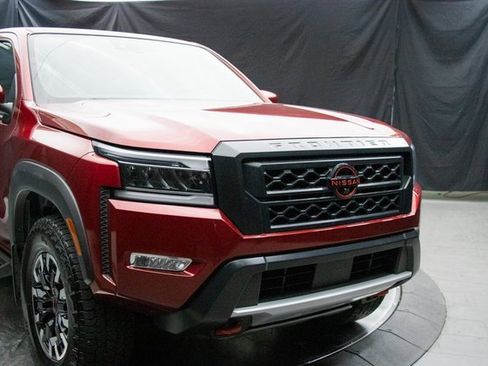 Used 2023 Nissan Frontier PRO-4X w/ Pro Convenience Package image 3