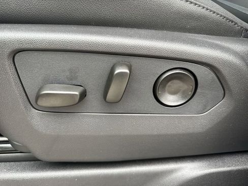 New 2026 GMC Sierra 1500 SLT w/ SLT Premium Package image 12