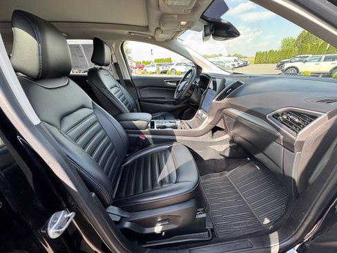 Certified 2022 Ford Edge SEL w/ Convenience Package AWD/4WD image 13