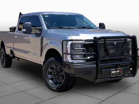 Certified 2023 Ford F250 XLT w/ XLT Premium Package AWD/4WD image 3