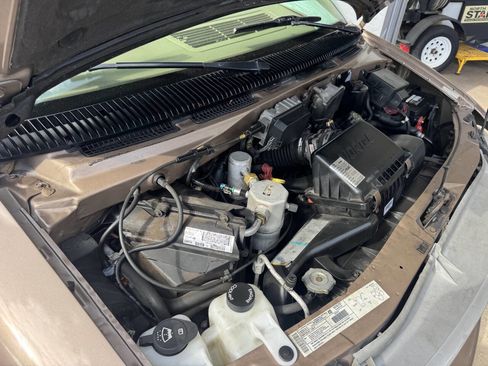 Used 2002 Chevrolet Astro image 14