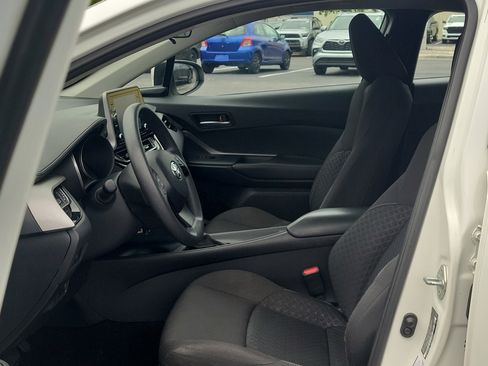 Used 2021 Toyota C-HR LE FWD image 21