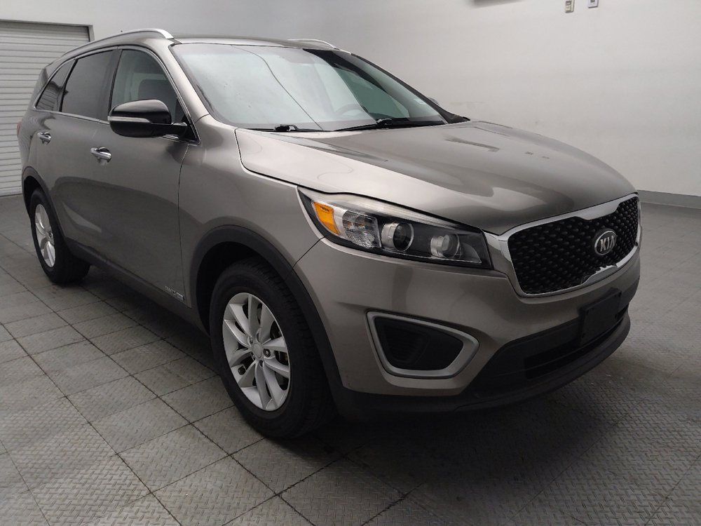 Used 2017 Kia Sorento AWD image 13