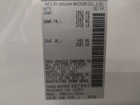 Used 2024 Nissan Altima 2.5 SV FWD image 33