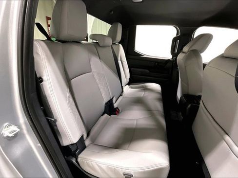 Certified 2024 Toyota Tacoma SR5 image 27