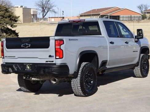 Used 2025 Chevrolet Silverado 2500 ZR2 w/ ZR2 Bison Edition image 7