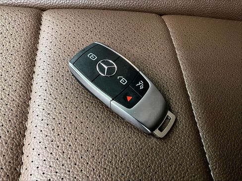 Certified 2024 Mercedes-Benz GLE 350 4MATIC image 12